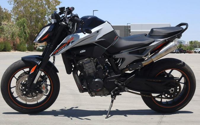2023 KTM Duke 790