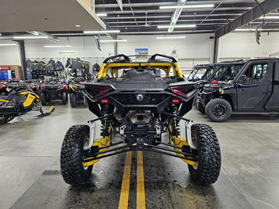 2024 Can-Am Maverick R X RS