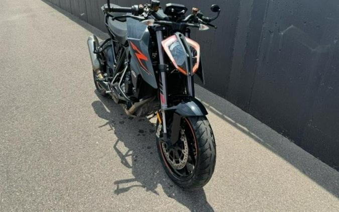 2017 KTM 1290 Super Duke R