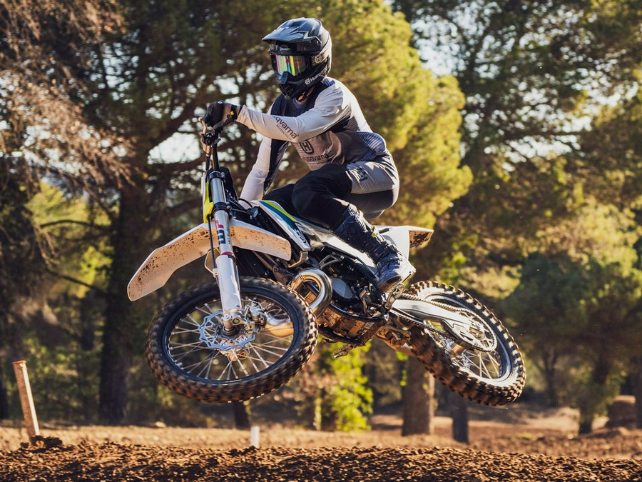 2025 Husqvarna Motorcycles TC 300