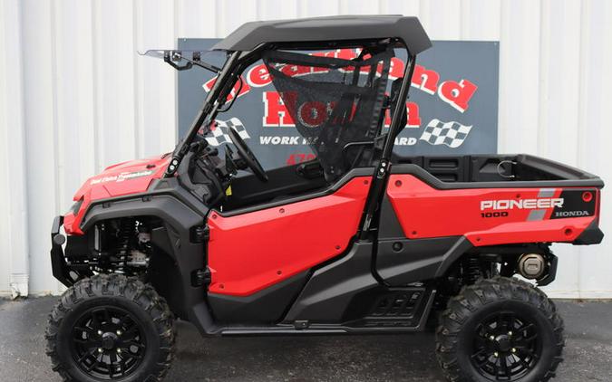 2025 Honda® Pioneer 1000 Deluxe