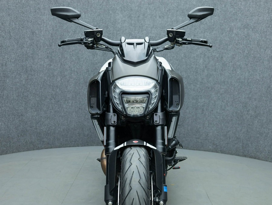 2015 DUCATI DIAVEL W/ABS