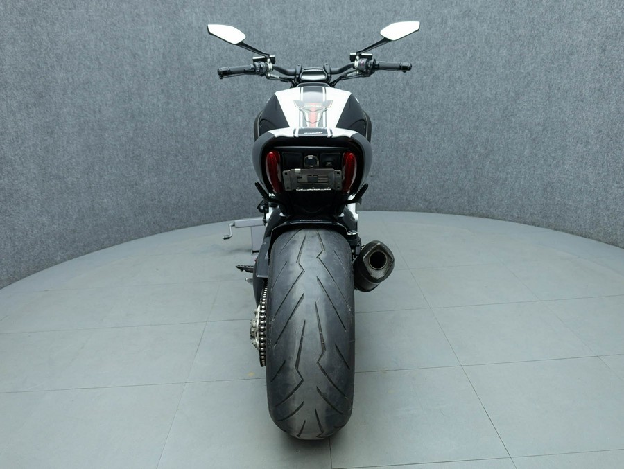 2015 DUCATI DIAVEL W/ABS