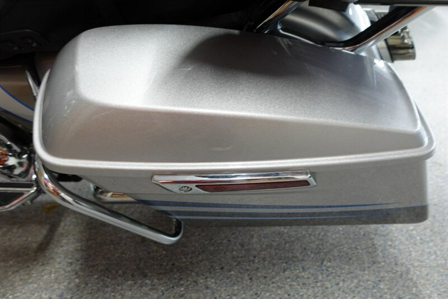 2016 Harley-Davidson CVO Road Glide Ultra