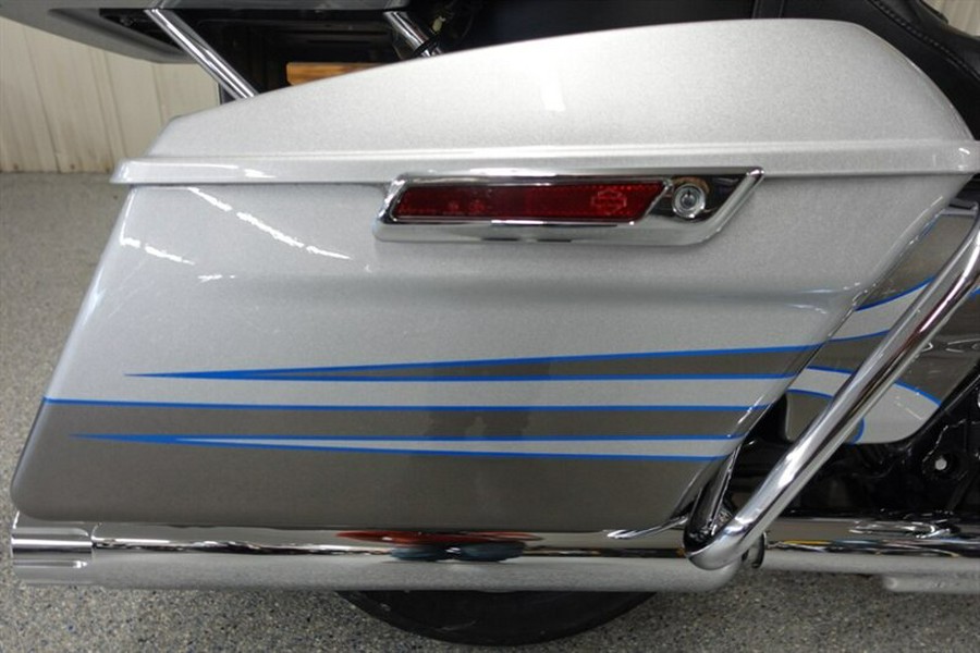 2016 Harley-Davidson CVO Road Glide Ultra