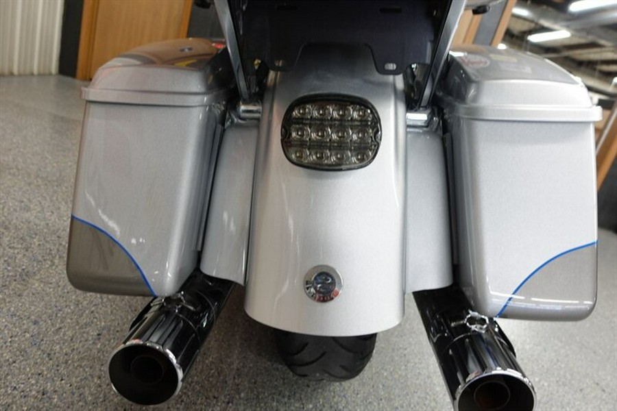 2016 Harley-Davidson CVO Road Glide Ultra