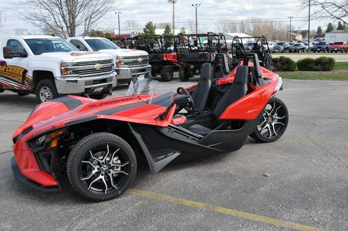 2020 Polaris Slingshot SL Review (17 Fast Facts on 3 Wheels)