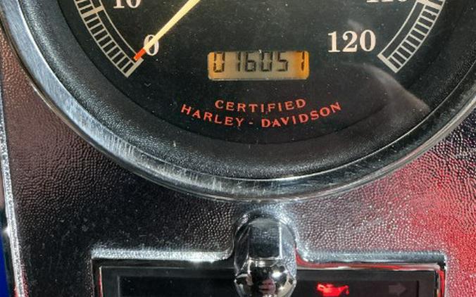 2002 Harley-Davidson FLHRCI Road King® Classic