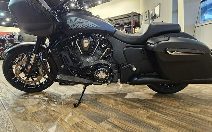 2024 Indian Motorcycle Challenger Dark Horse W/Powerband Audio Pkg Blac