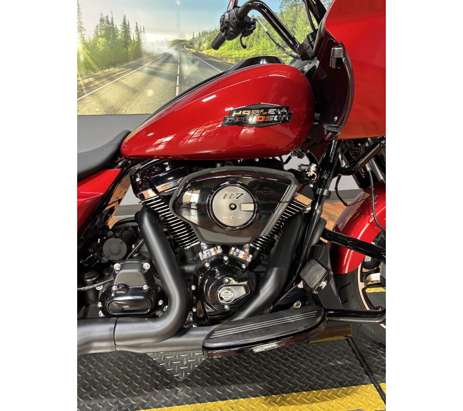 2025 Harley-Davidson® Road Glide™ BRILLIANT RED