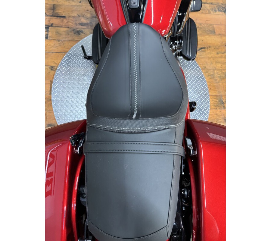 2025 Harley-Davidson® Road Glide™ BRILLIANT RED