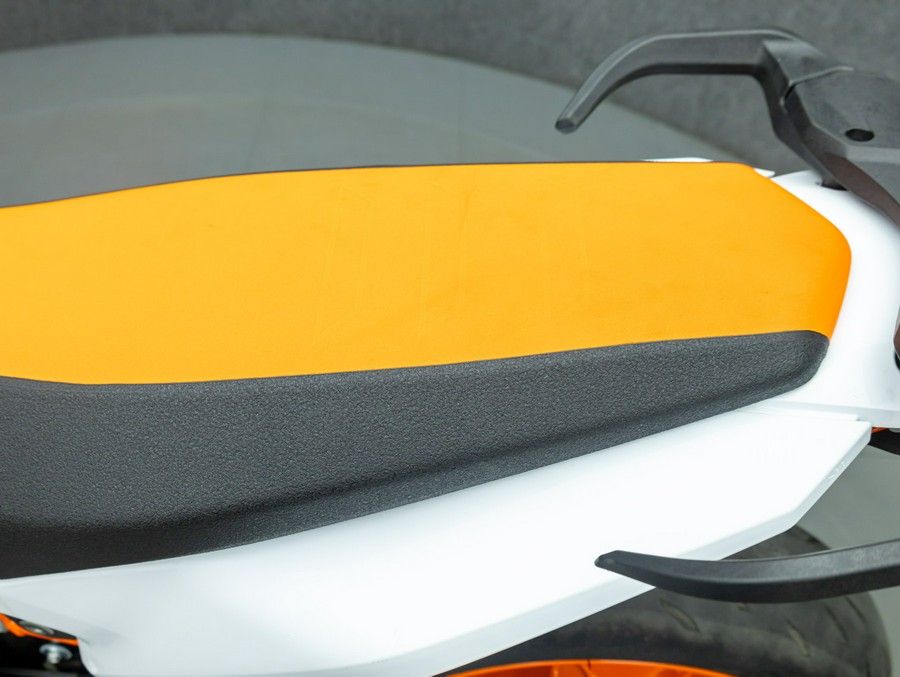 2024 KTM 890 SMT W/ABS