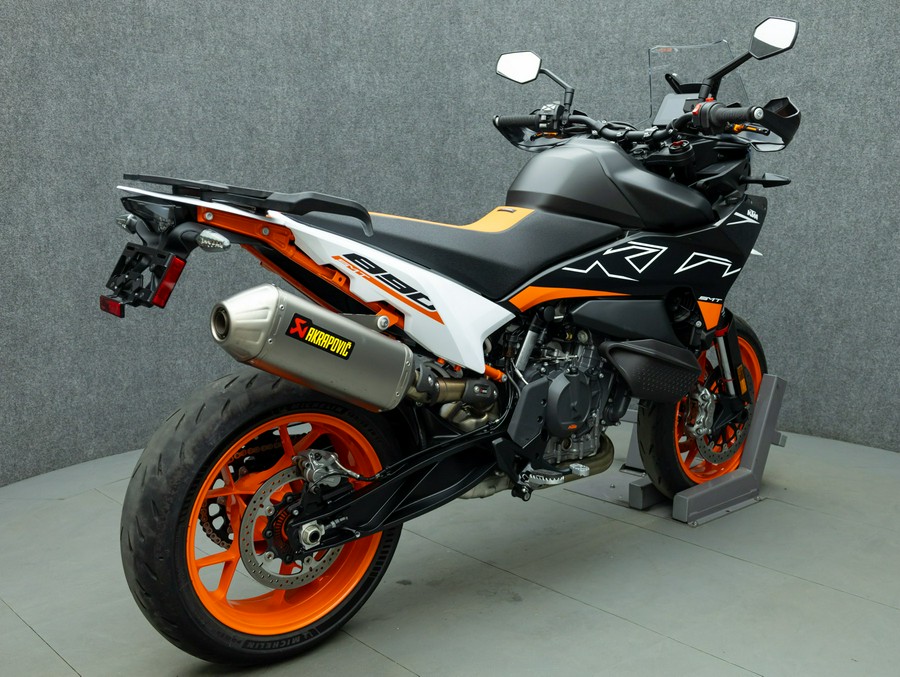 2024 KTM 890 SMT W/ABS