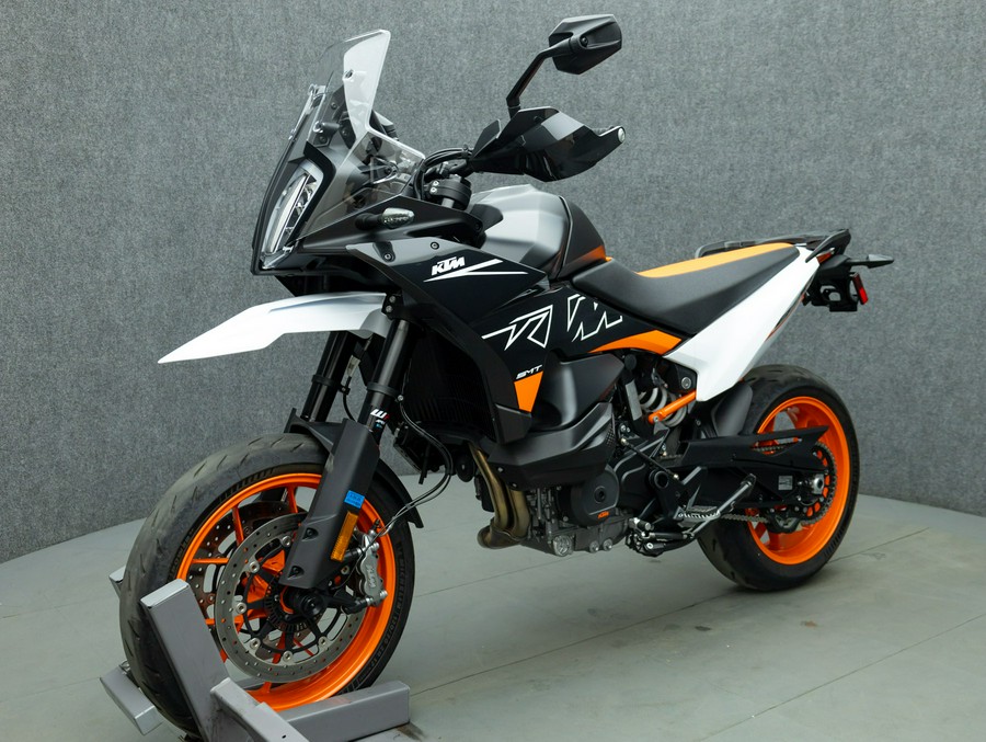 2024 KTM 890 SMT W/ABS