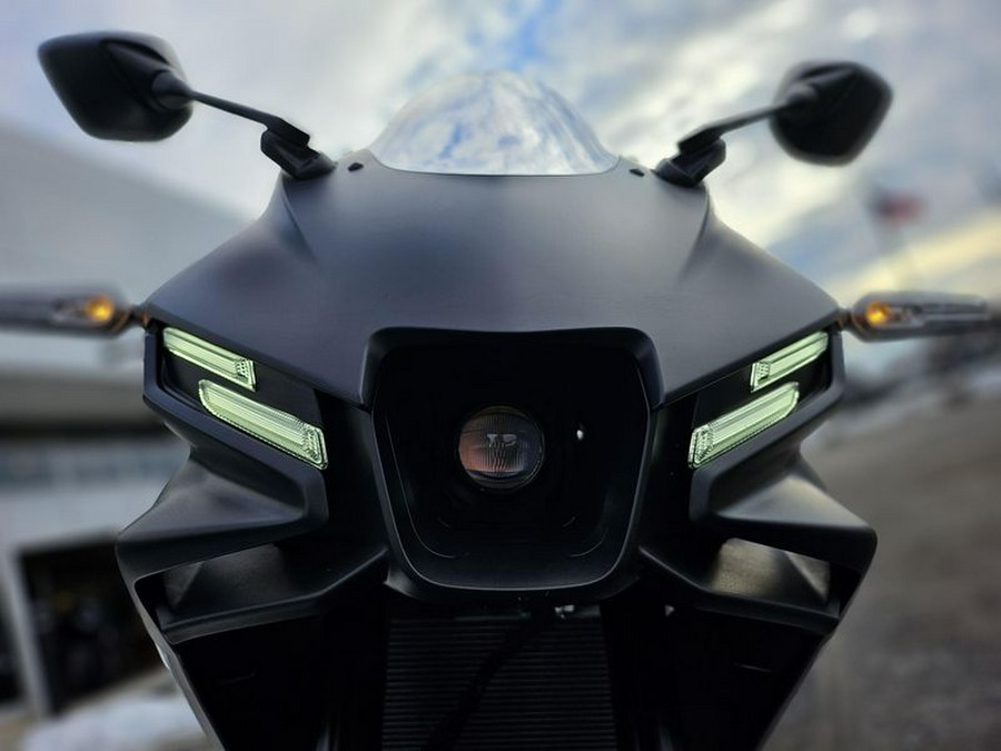 Used 2025 Yamaha YZF-R3