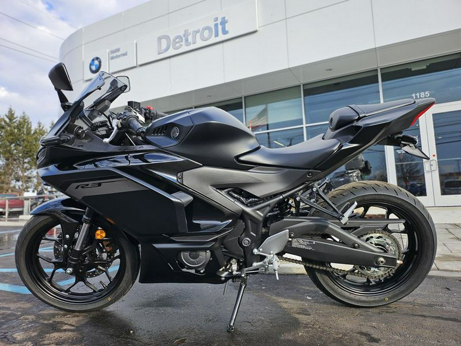 Used 2025 Yamaha YZF-R3