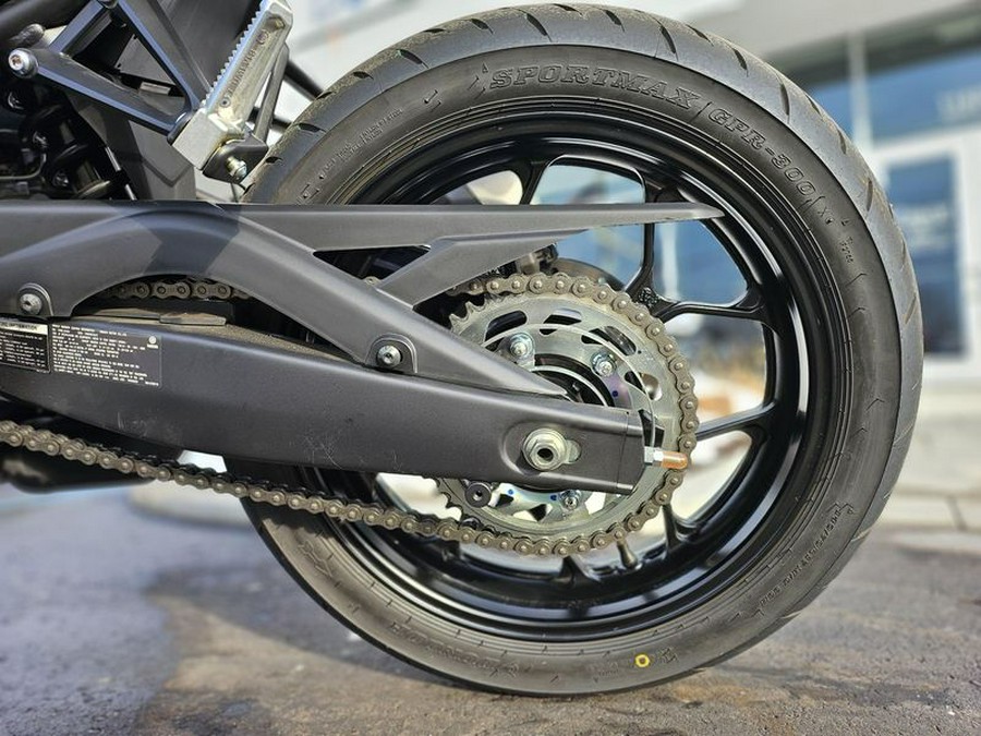 Used 2025 Yamaha YZF-R3