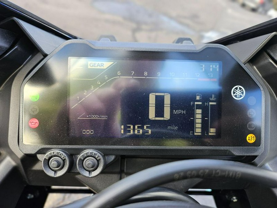 Used 2025 Yamaha YZF-R3