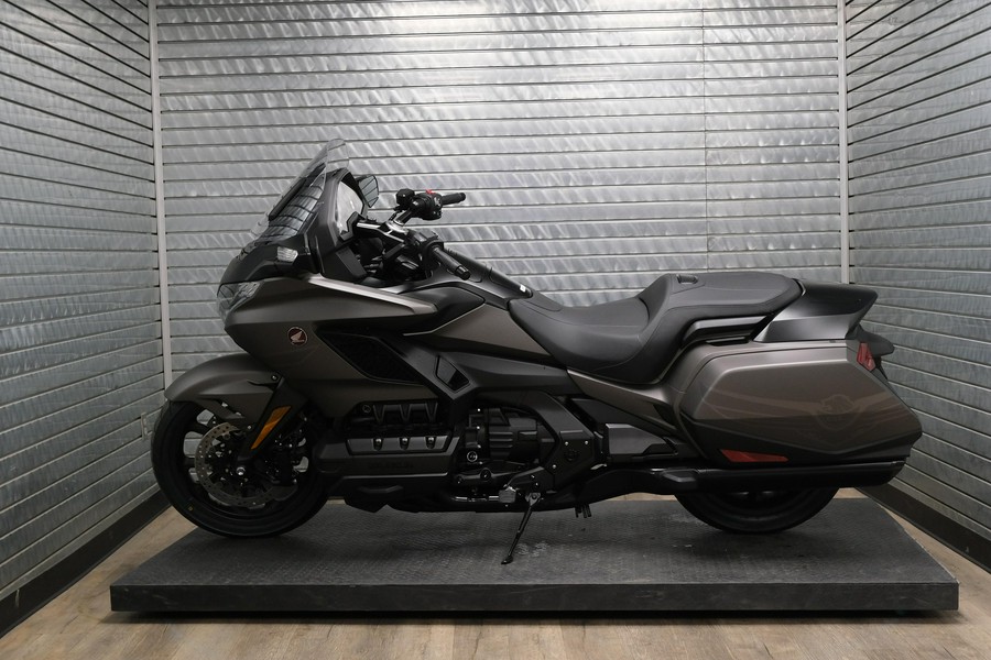 2026 HONDA GOLDWING AUTOMATIC DCT