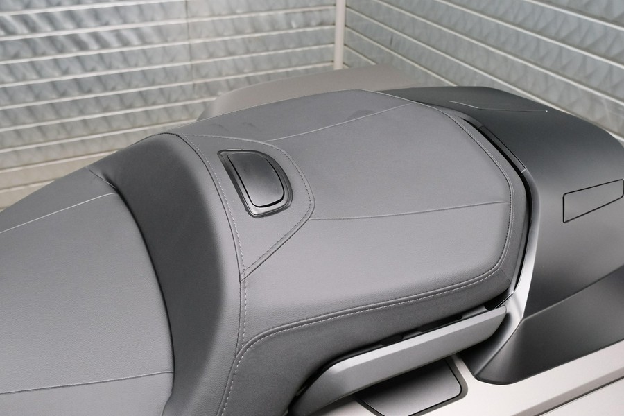 2026 HONDA GOLDWING AUTOMATIC DCT