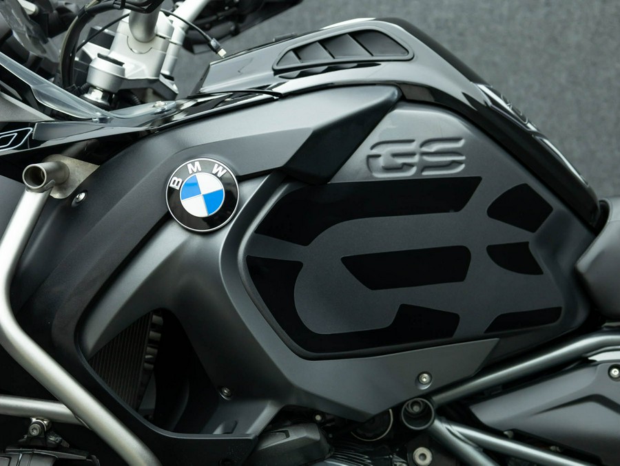 2017 BMW R1200GS ADVENTURE 1200 W/ABS