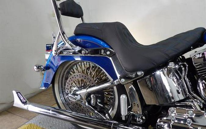 2017 Harley-Davidson Softail® Deluxe