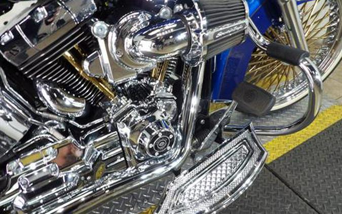 2017 Harley-Davidson Softail® Deluxe