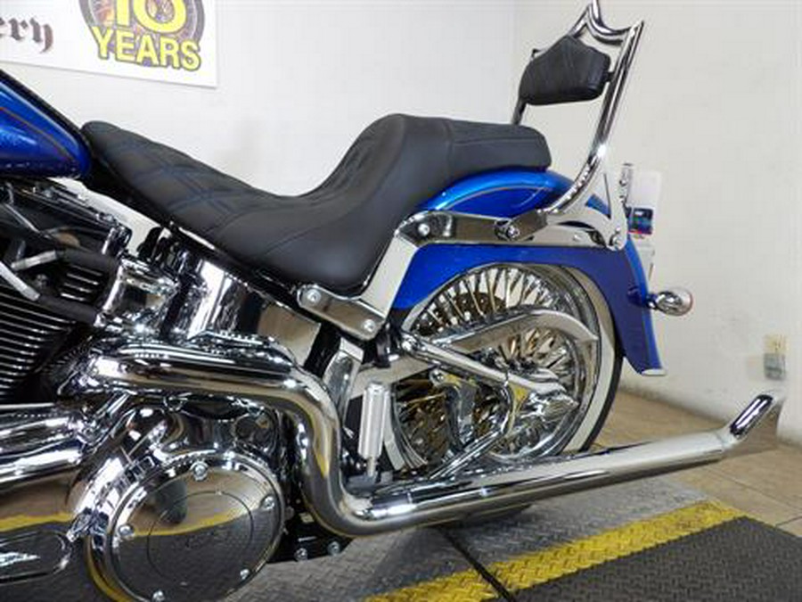 2017 Harley-Davidson Softail® Deluxe