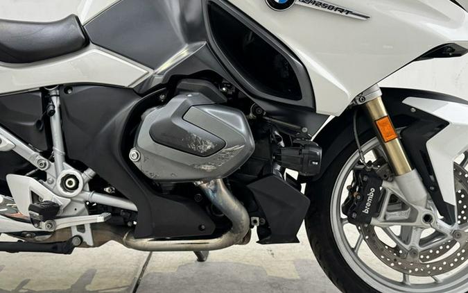 2022 BMW R 1250 RT Alpine White