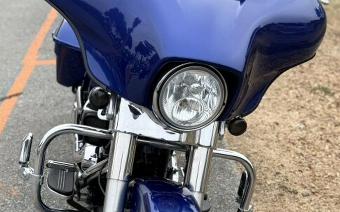 2017 Harley-Davidson® FLHXS Street Glide® Special