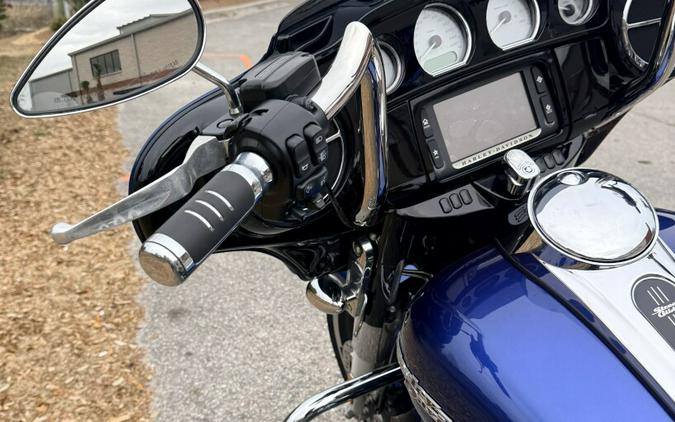 2017 Harley-Davidson® FLHXS Street Glide® Special