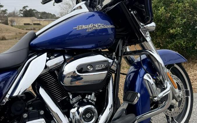 2017 Harley-Davidson® FLHXS Street Glide® Special