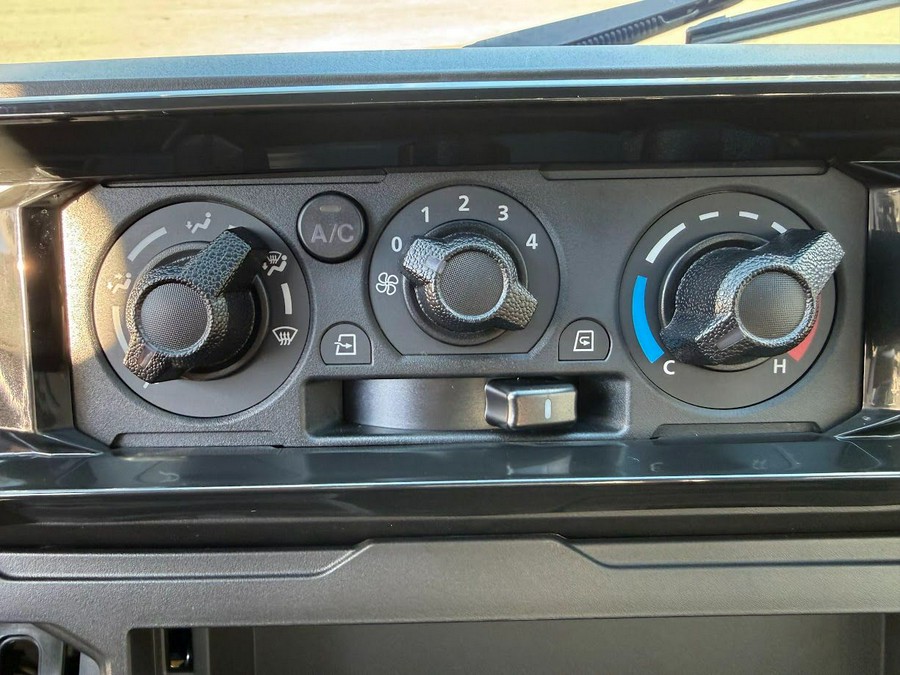 2025 Kawasaki RIDGE XR Deluxe HVAC