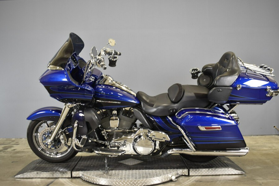 2015 Harley-Davidson CVO Road Glide Ultra FLTRKSE