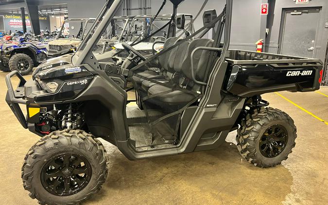 2023 Can-Am Defender XT HD10