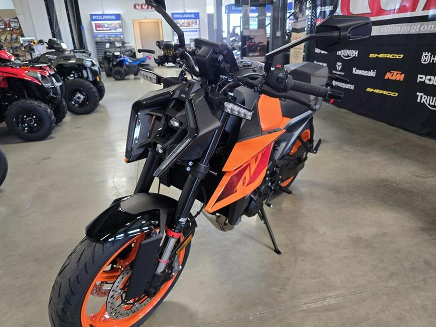 2024 KTM 990 Duke