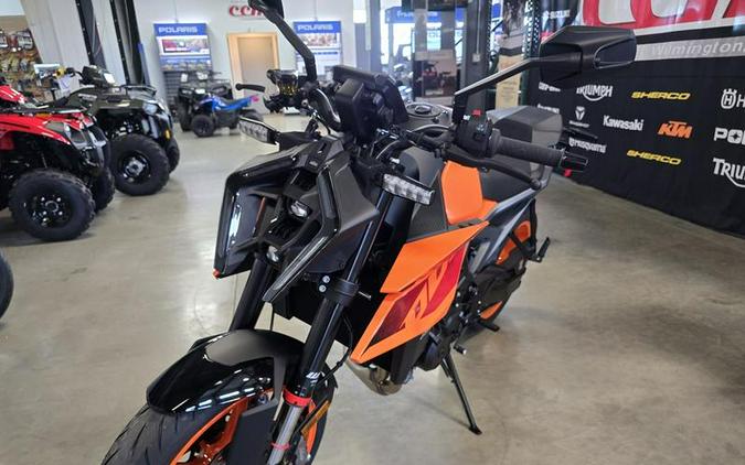 2024 KTM 990 Duke