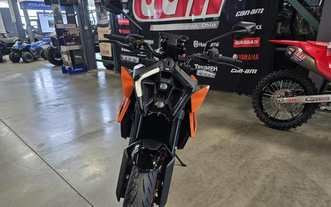 2024 KTM 990 Duke