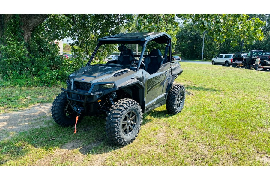 2025 Polaris Industries GENERAL XP 1000 ULTIMATE - GRANITE GRAY Ultimate