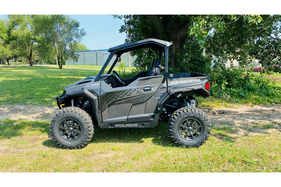 2025 Polaris Industries GENERAL XP 1000 ULTIMATE - GRANITE GRAY Ultimate