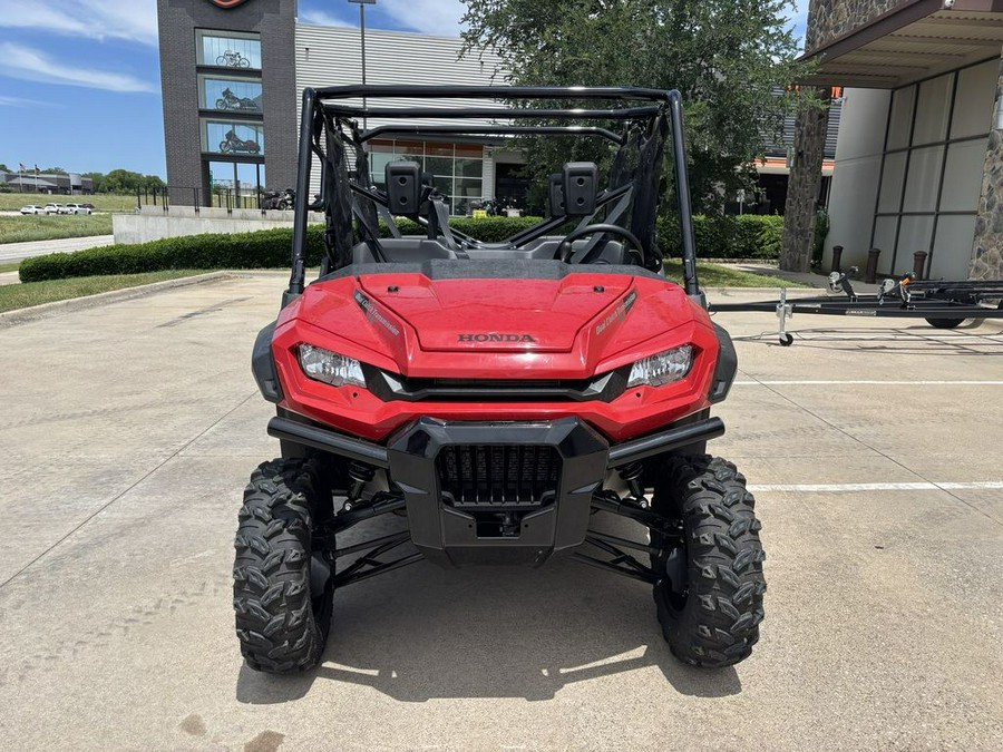 2025 Honda® Pioneer 1000-6 Deluxe Crew