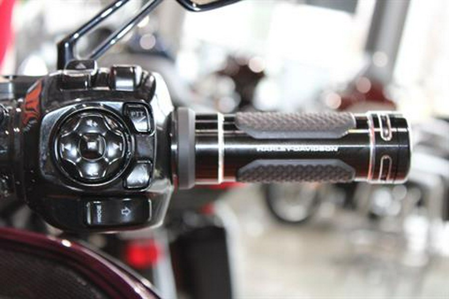 2025 Harley-Davidson CVO™ Road Glide®