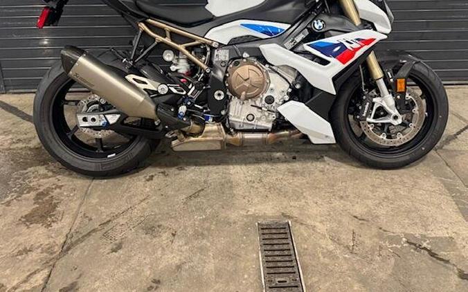 2023 BMW S 1000 R