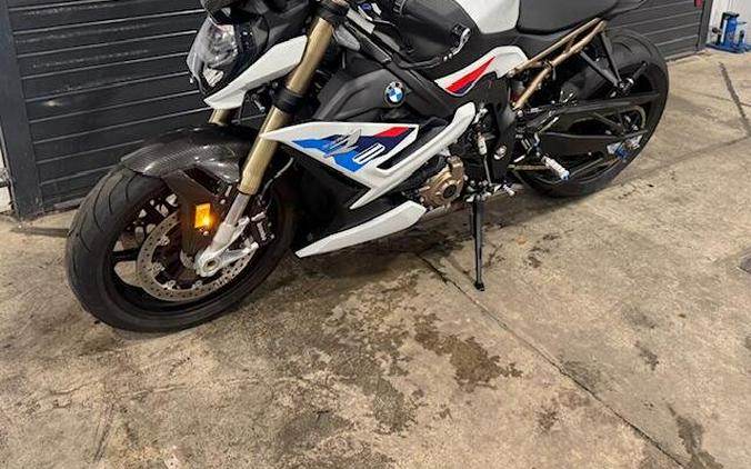 2023 BMW S 1000 R
