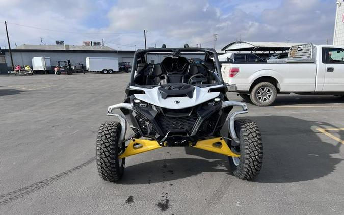 2024 Can-Am® Maverick R 999T DCT