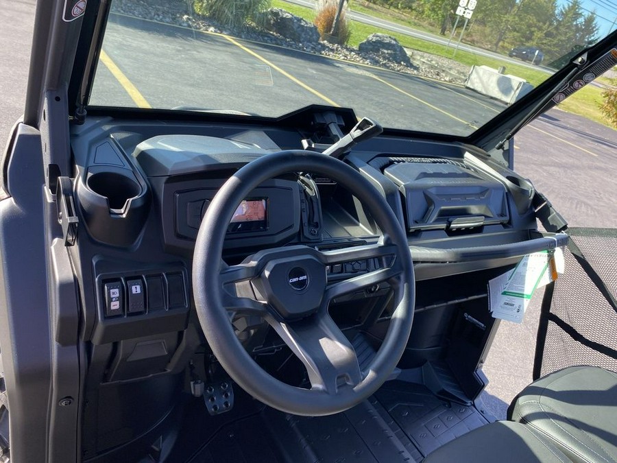 2025 Can-Am® Defender XT HD9