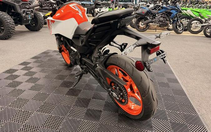 2024 KTM Duke 250