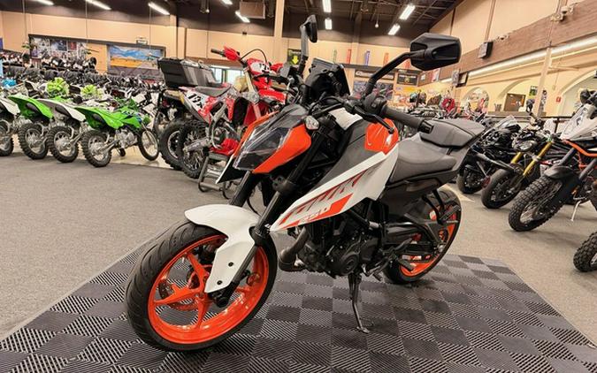 2024 KTM Duke 250