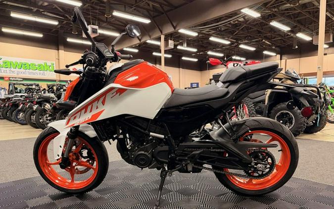 2024 KTM Duke 250