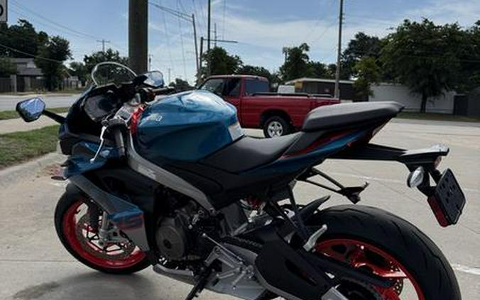 2027 Aprilia® RS 660